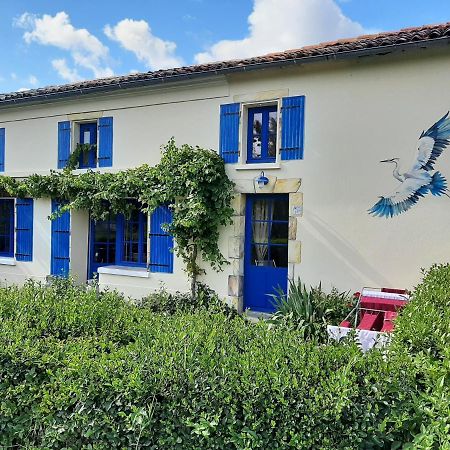Le Logis Du Heron Coulon Exteriör bild